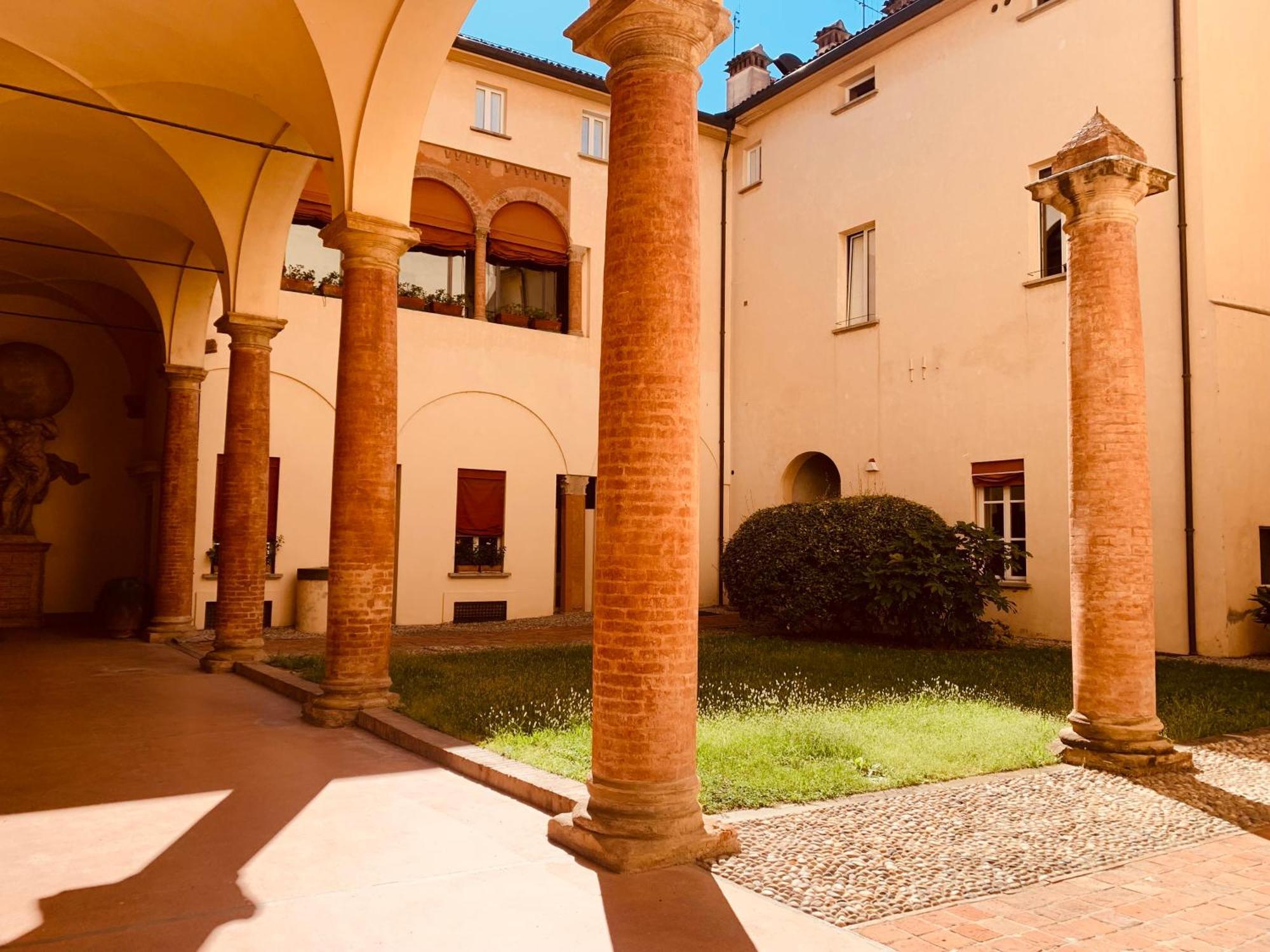 Tl Palazzo Fantuzzi — Photos 2